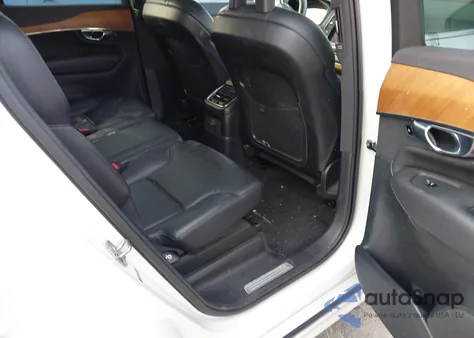 2021 Volvo Xc90 Recharge Plug-In Hybrid T8 Inscription Expression 7 Passenger from USA, damaged, VIN YV4BR0CK0M1717099